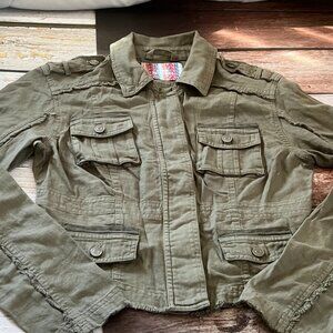 UO Nikkie Cropped Utility Jacket